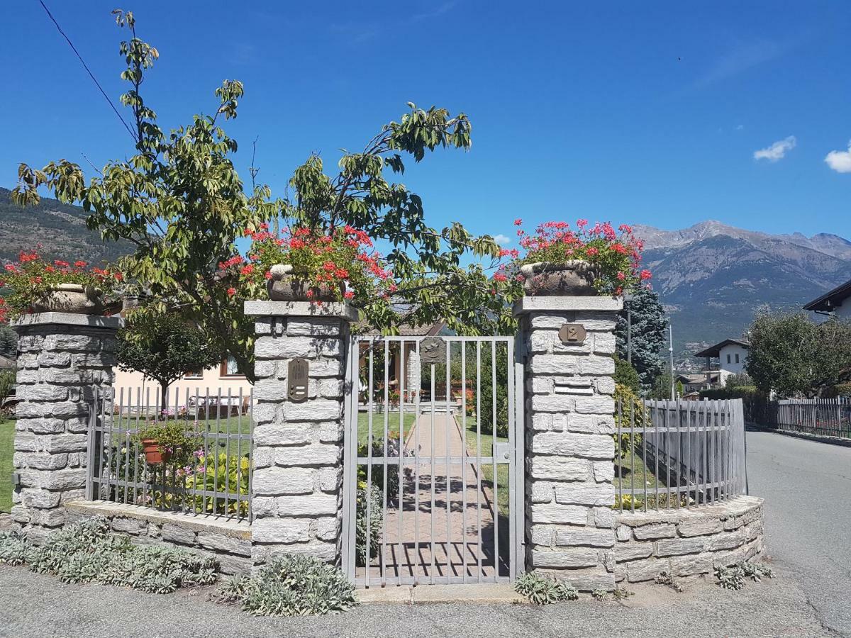 Casa Di Tia Apartamento Aosta Exterior foto